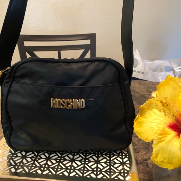 moschino sling bag
